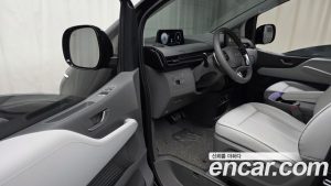 Hyundai Staria 4WD Lounge 9-Seater 2025 года из Южной Кореи