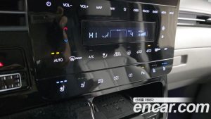 Hyundai Staria 4WD Lounge 9-Seater 2025 года из Южной Кореи