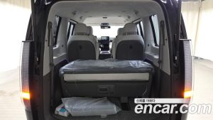 Hyundai Staria 4WD Lounge 9-Seater 2025 года из Южной Кореи