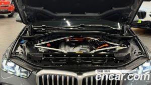 BMW X5 xDrive 50e xLine 2024 года из Южной Кореи