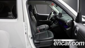 Hyundai Casper Turbo Inspiration 2024 года из Южной Кореи