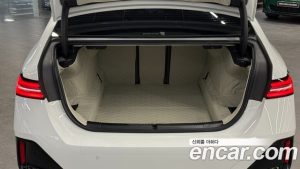 BMW 5-Series 520i M Sport 2024 года из Южной Кореи