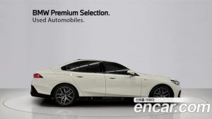 BMW 5-Series 520i M Sport 2024 года из Южной Кореи