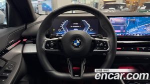 BMW 5-Series 520i M Sport 2024 года из Южной Кореи