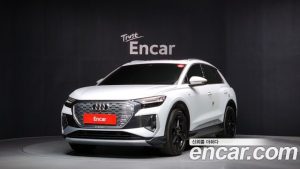 Audi Q4 e-tron 40 Premium 2023 года из Южной Кореи