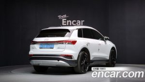 Audi Q4 e-tron 40 Premium 2023 года из Южной Кореи