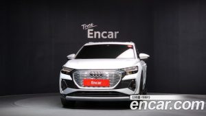 Audi Q4 e-tron 40 Premium 2023 года из Южной Кореи
