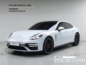 Porsche Panamera 4.0 GTS 2023 года из Южной Кореи