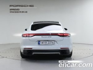 Porsche Panamera 4.0 GTS 2023 года из Южной Кореи