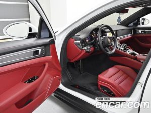 Porsche Panamera 4.0 GTS 2023 года из Южной Кореи