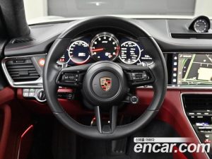 Porsche Panamera 4.0 GTS 2023 года из Южной Кореи