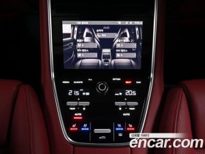 Porsche Panamera 4.0 GTS 2023 года из Южной Кореи