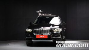 BMW X5 xDrive 40i xLine 2023 года из Южной Кореи
