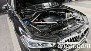 BMW X5 xDrive 40i xLine 2023 года из Южной Кореи