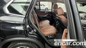 BMW X5 xDrive 40i xLine 2023 года из Южной Кореи