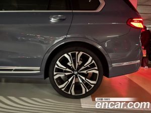 BMW X7 xDrive 40i Design Pure Excellence FIRST EDITION 6 2023 года из Южной Кореи