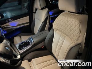 BMW X7 xDrive 40i Design Pure Excellence FIRST EDITION 6 2023 года из Южной Кореи