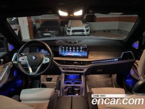 BMW X7 xDrive 40i Design Pure Excellence FIRST EDITION 6 2023 года из Южной Кореи
