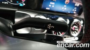 Mercedes-Benz GLB-Class GLB250 4MATIC 2024 года из Южной Кореи