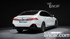 BMW 5-Series 520i M Sport 2025 года из Южной Кореи