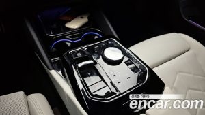 BMW 5-Series 520i M Sport 2025 года из Южной Кореи