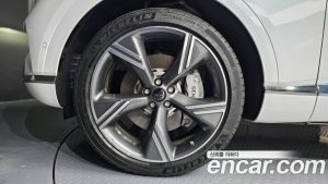 Genesis GV80 2.5T Бензин AWD 2024 года из Южной Кореи