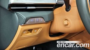 Genesis GV80 2.5T Бензин AWD 2024 года из Южной Кореи