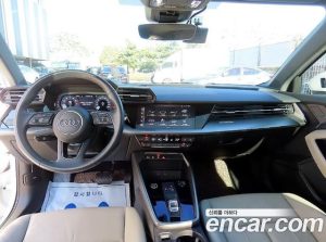 Audi A3 40 TFSI 2023 года из Южной Кореи