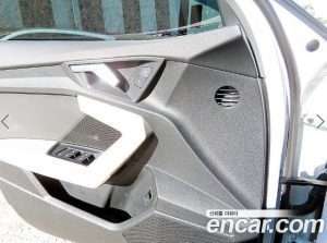 Audi A3 40 TFSI 2023 года из Южной Кореи