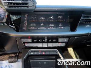 Audi A3 40 TFSI 2023 года из Южной Кореи