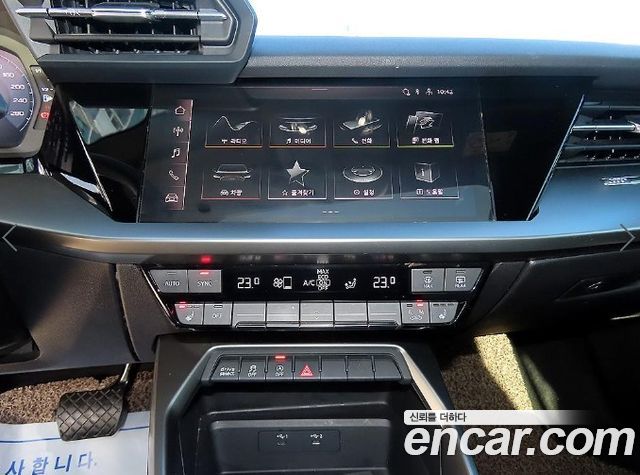 41108597_019.jpg Audi A3 40 TFSI 2023 года из Южной Кореи