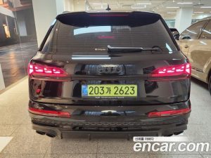 Audi SQ7 4.0 TFSI 4WD 2025 года из Южной Кореи