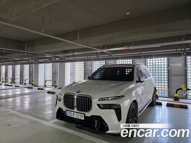 BMW X7 xDrive 40d M Sport 6 2025 года из Кореи