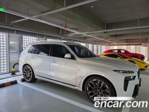 BMW X7 xDrive 40d M Sport 6 2025 года из Южной Кореи