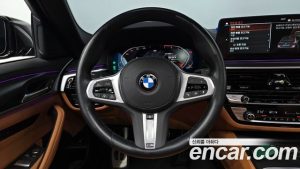 BMW 5-Series 520i M Sport 2023 года из Южной Кореи