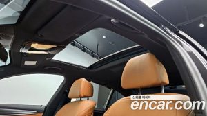 BMW 5-Series 520i M Sport 2023 года из Южной Кореи
