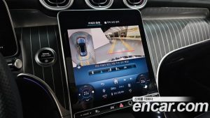 Mercedes-Benz GLC-Class GLC300 4MATIC AMG Line 2025 года из Южной Кореи