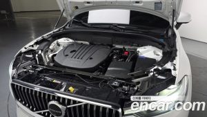 Volvo XC60 B5 ULTIMATE Bright 2024 года из Южной Кореи