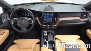 Volvo XC60 B5 ULTIMATE Bright 2024 года из Южной Кореи