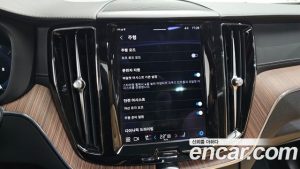 Volvo XC60 B5 ULTIMATE Bright 2024 года из Южной Кореи