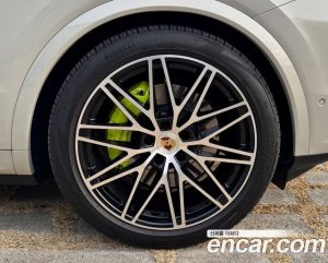 Porsche Cayenne 3.0 Coupe 2024 года из Южной Кореи