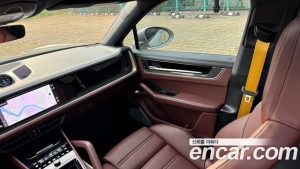 Porsche Cayenne 3.0 Coupe 2024 года из Южной Кореи