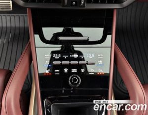 Porsche Cayenne 3.0 Coupe 2024 года из Южной Кореи