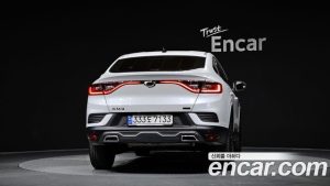 Renault-KoreaSamsung XM3 1.6 E-TECH Inspire 2023 года из Южной Кореи