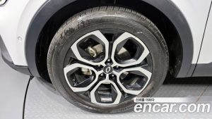 Renault-KoreaSamsung XM3 1.6 E-TECH Inspire 2023 года из Южной Кореи