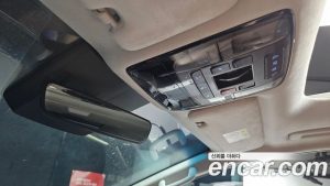 Hyundai Staria 4WD Lounge 9-Seater 2025 года из Южной Кореи