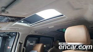 Hyundai Staria 4WD Lounge 9-Seater 2025 года из Южной Кореи