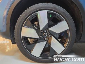 Volvo C40 Twin ULTIMATE 2024 года из Южной Кореи