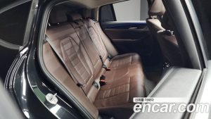 BMW X4 xDrive20d xLine 2023 года из Южной Кореи