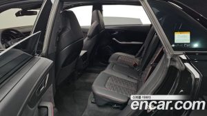 Audi RSQ8 4.0 TFSI 4WD Performance 2025 года из Южной Кореи